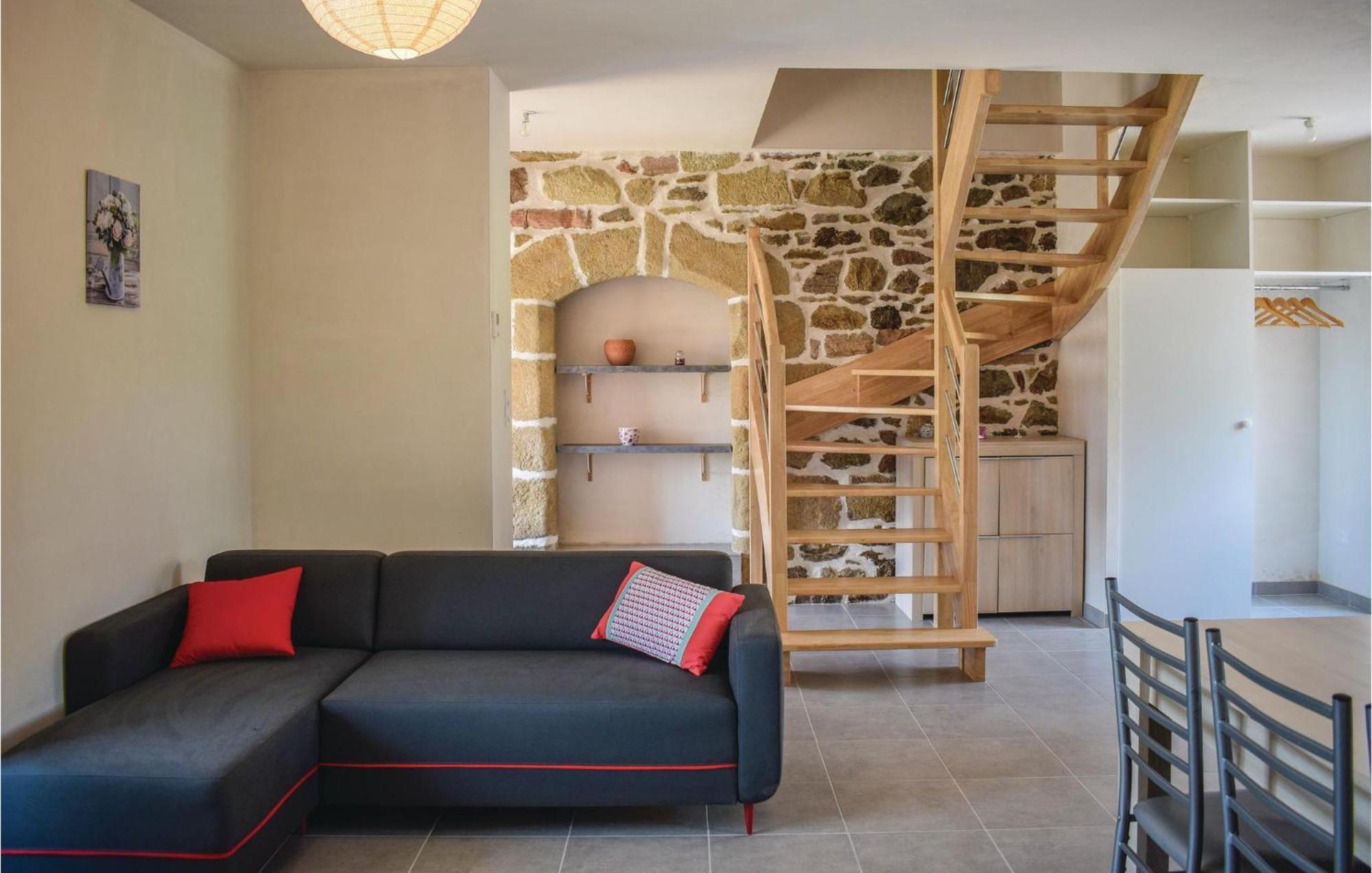 Gorgeous Home In Saint Alban With Kitchen Buitenkant foto
